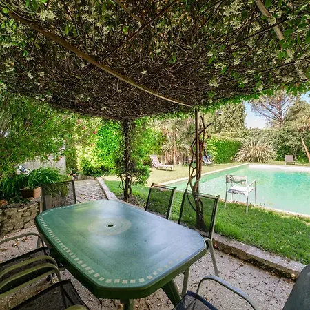 Prázdninový dům A Uzes, Au Bord De L'eau Uzès